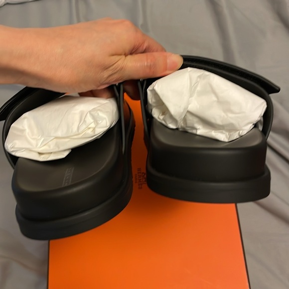 Authentic New Hermes H Leather Dad sandals - Picture 7 of 13